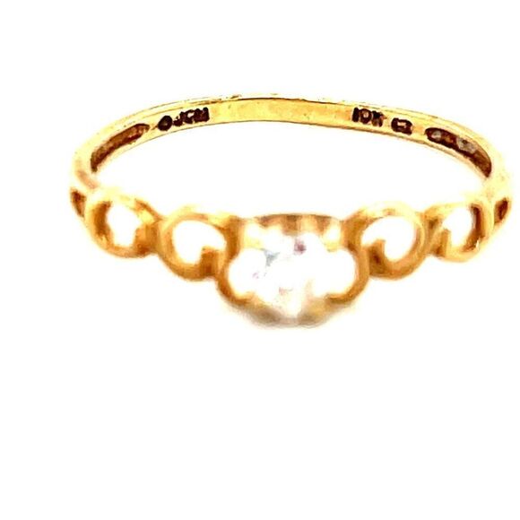 10k Gold White Cz Heart Ring - Picture 4 of 6